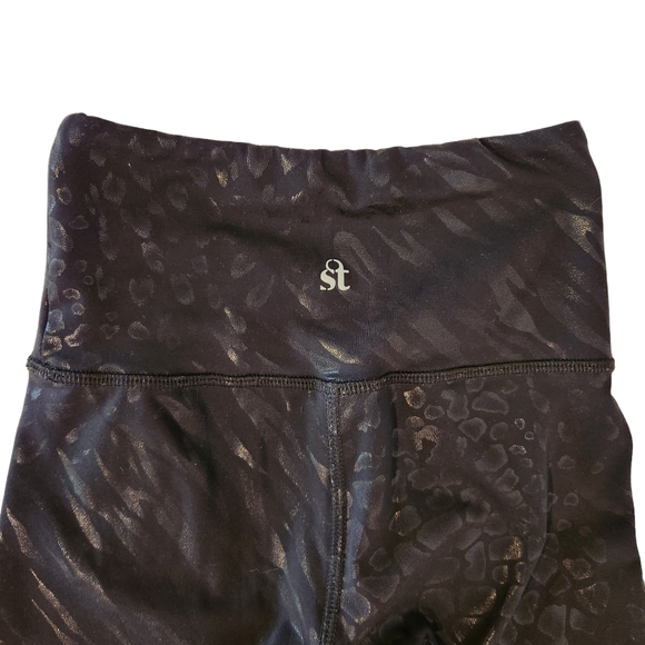 Strut This Bike Shorts - Black Leopard Shine - Picture 4 of 6